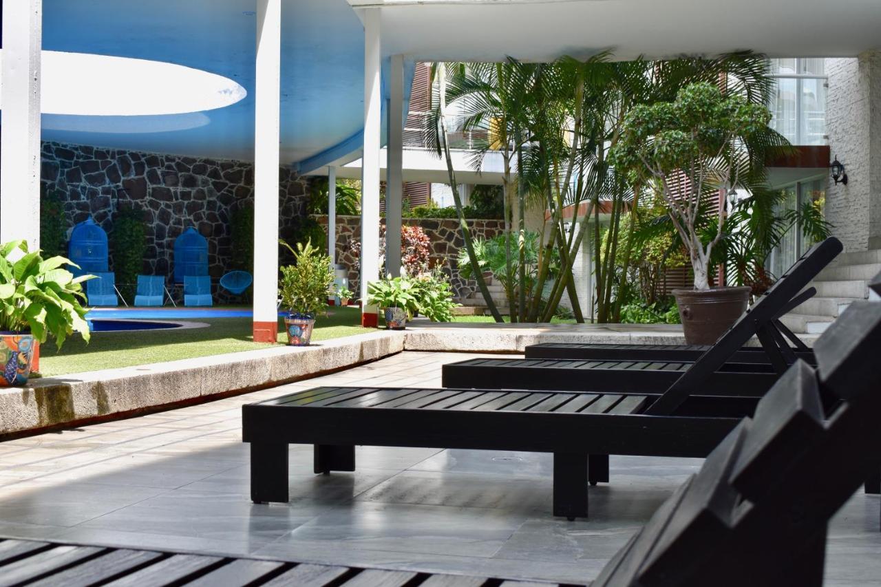 Country Hotel & Suites Guadalajara Exterior foto