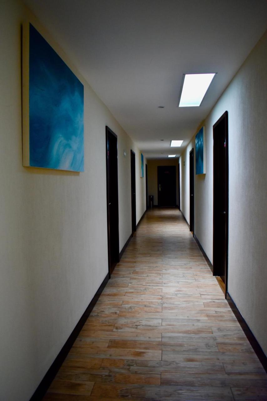 Country Hotel & Suites Guadalajara Exterior foto