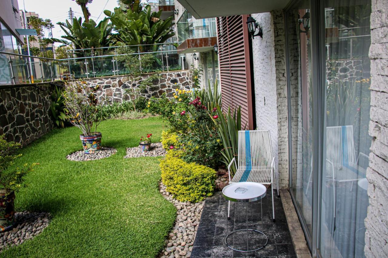 Country Hotel & Suites Guadalajara Exterior foto