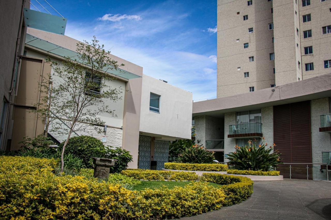 Country Hotel & Suites Guadalajara Exterior foto